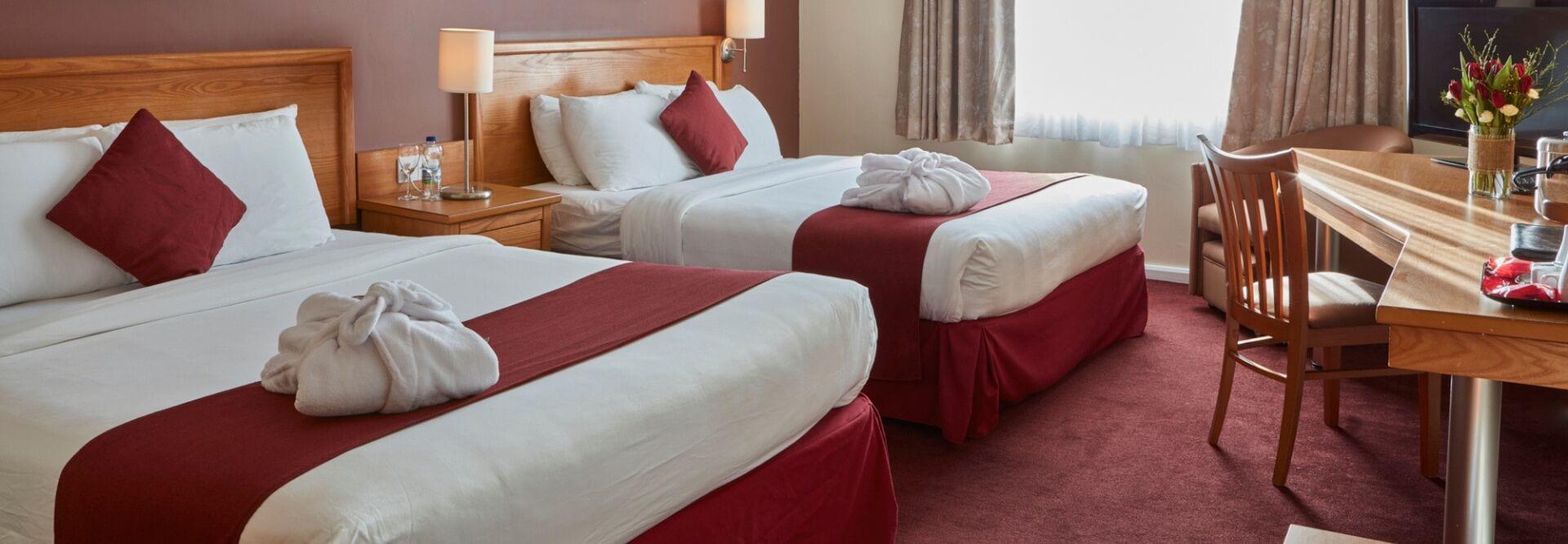 Future Inn Plymouth Bagian luar foto