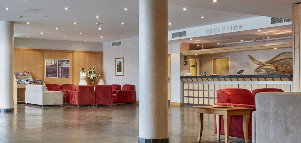 Future Inn Plymouth Bagian luar foto
